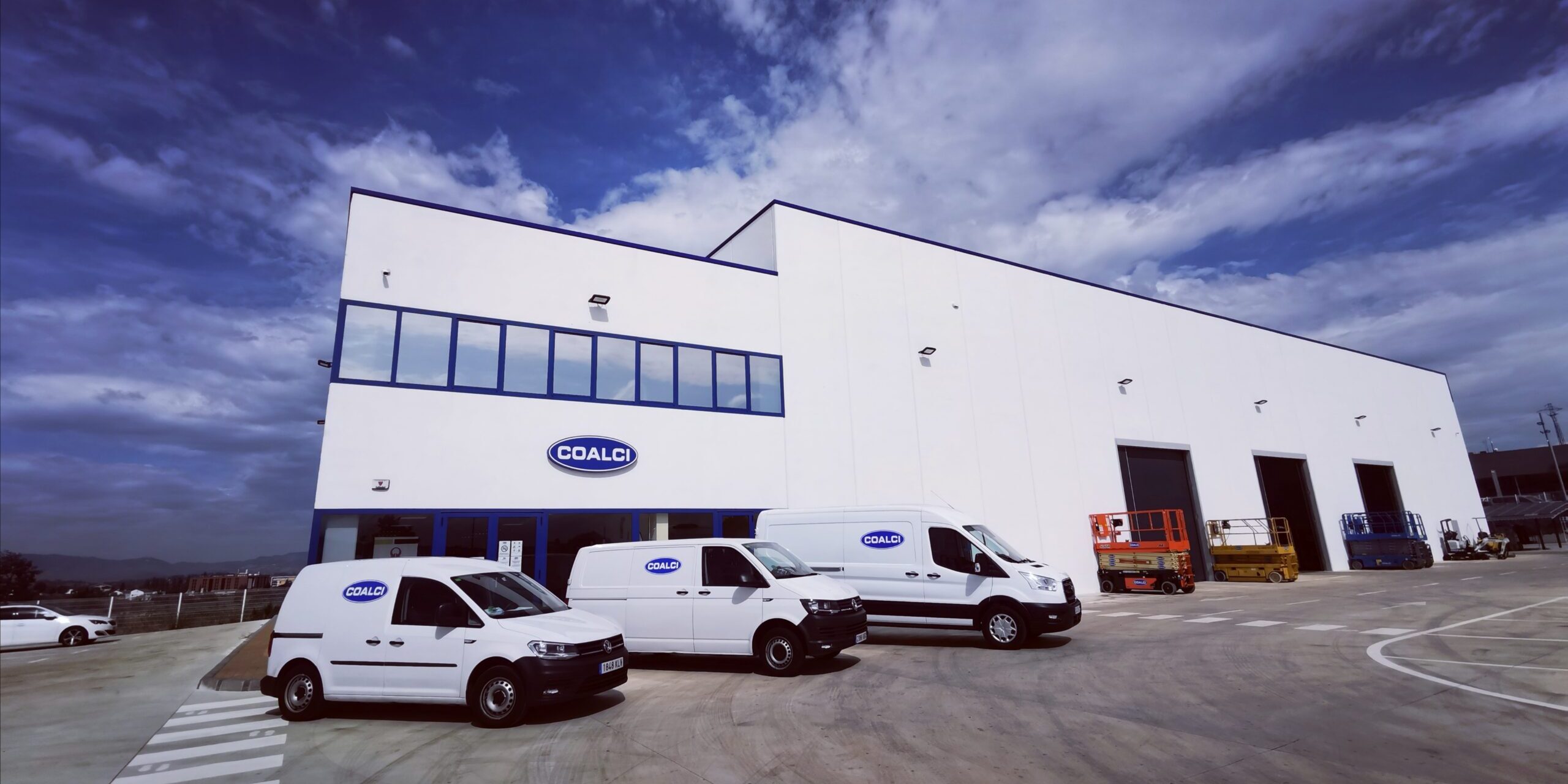 TRANSPORTE PROPIO PARA ENTREGA Y RECOGIDA DE ALQUILERES DE MAQUINARIA PEQUEÑA