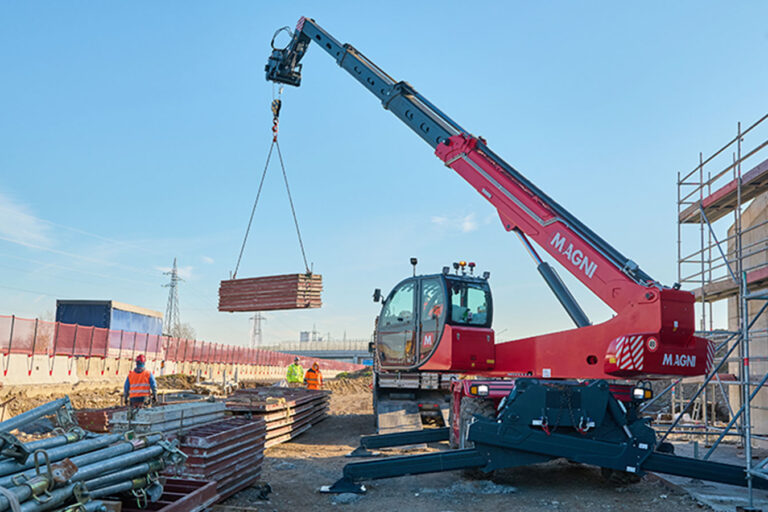 Alquiler de Manipuladores Telescópicos y Telescópicos Giratorios
