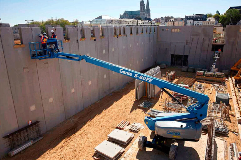 Alquiler de Plataformas Articuladas Híbridas