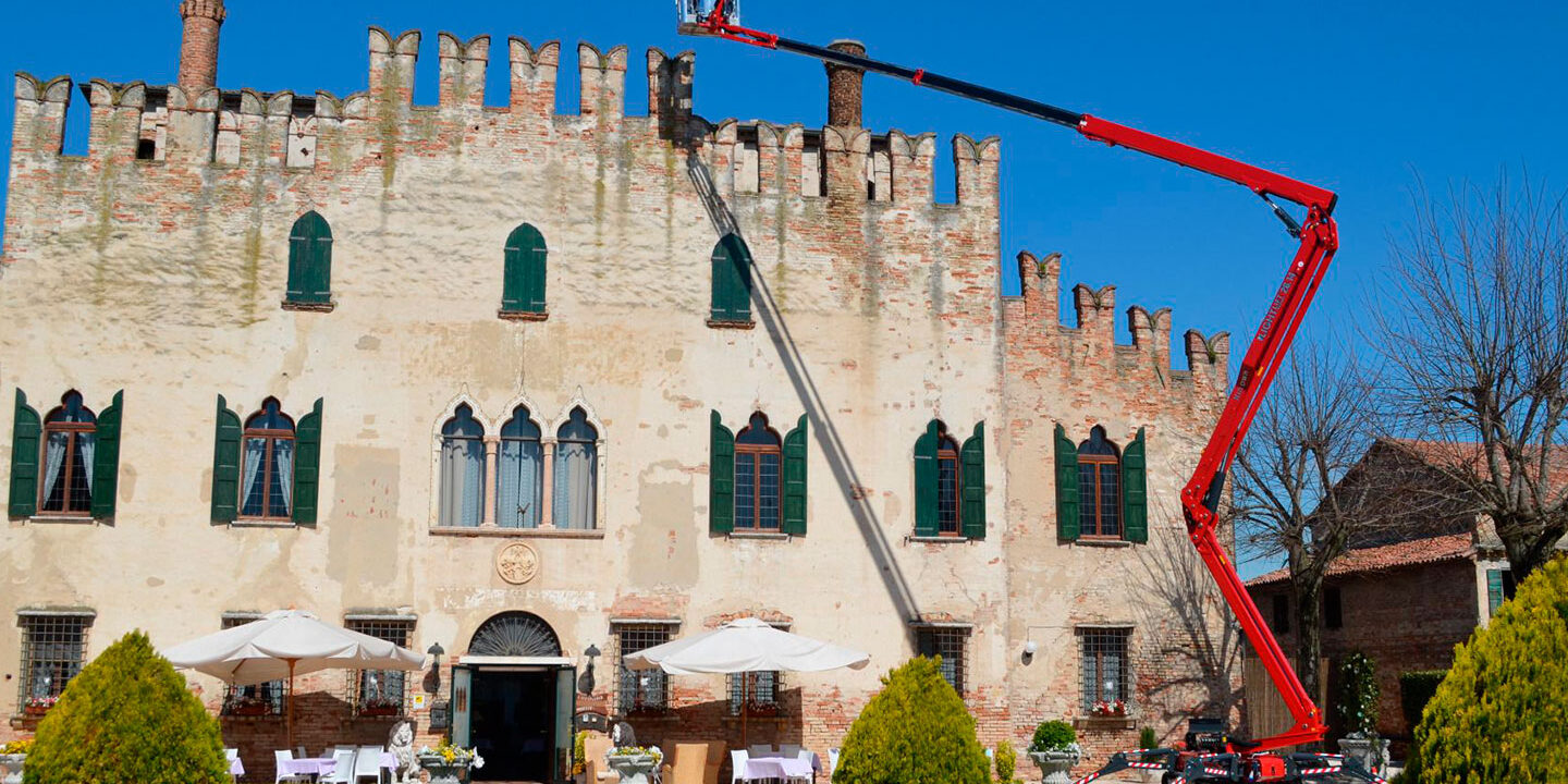 Alquiler de Plataformas Articuladas sobre Oruga Alquiler de Plataformas Articuladas sobre Oruga