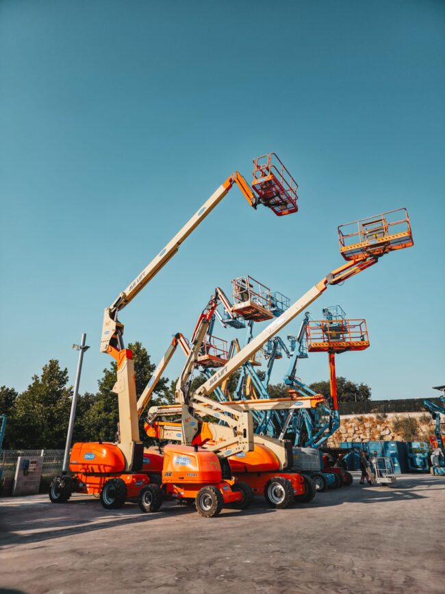 Alquiler de plataformas elevadoras brazos articulados electricos y diesel