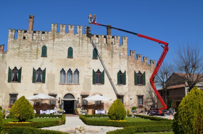 Alquiler de Mini Grua sobre Oruga