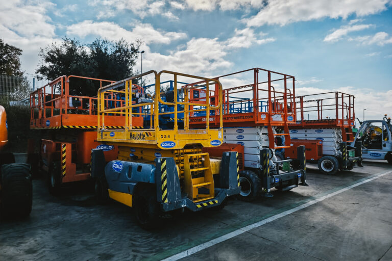 Como elegir la altura y capacidad en plataformas elevadoras