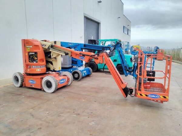 JLG E300 AJP